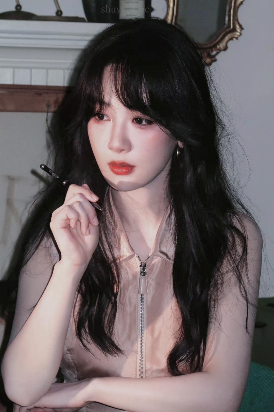 #杨紫说活泼开朗的印象给她造成了困扰# 🩰𝓦𝓲𝓽𝓱.🌷▷ 暗恋像一颗