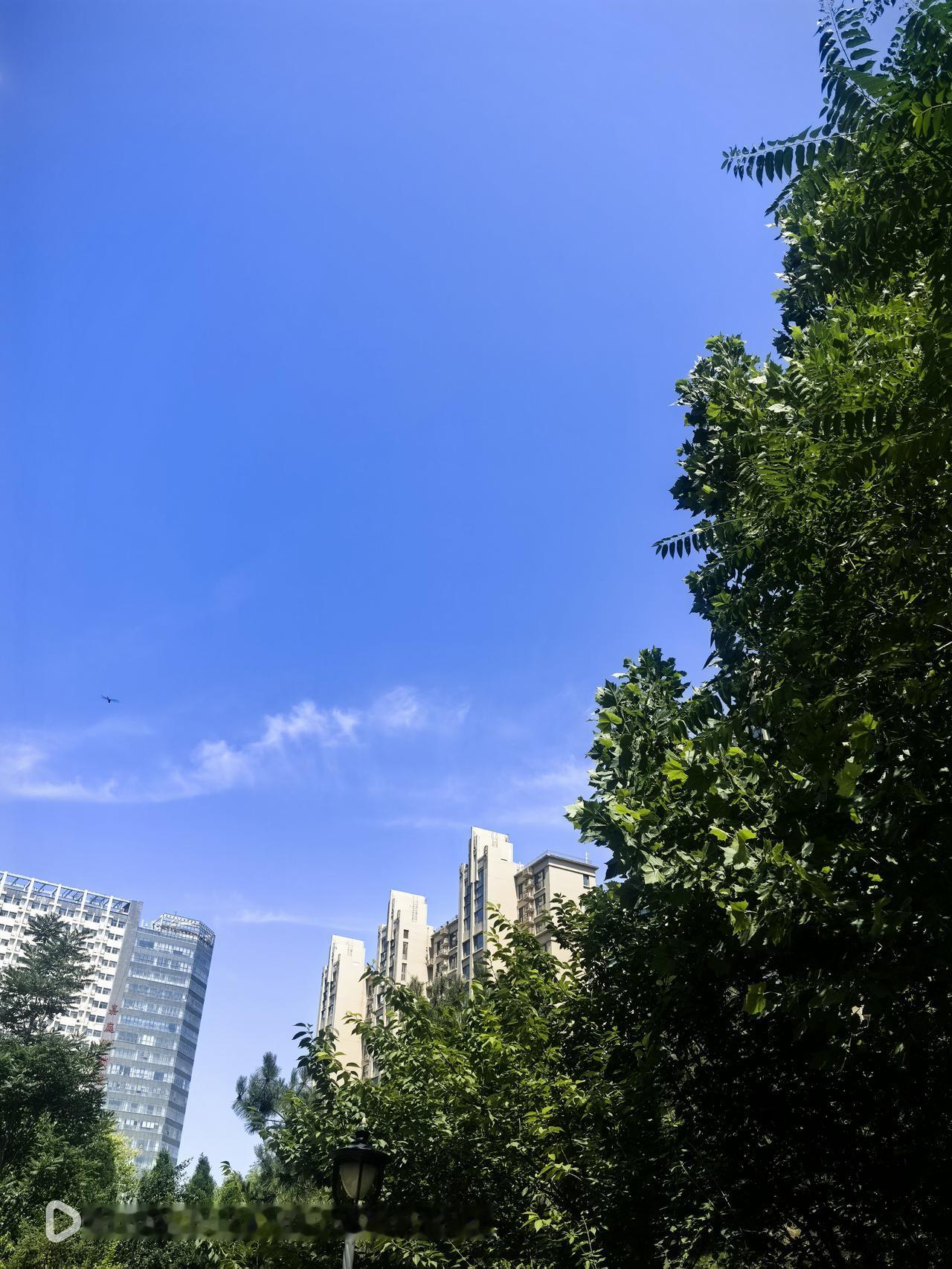 刚入夏就收取暖费，是不是早了点！

据大风新闻报道，近日，有河北辛集市民发帖称，