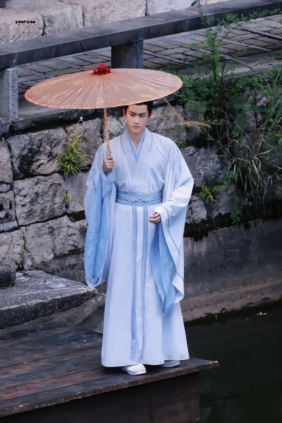 谁不想要许新年这样的弟弟  咱就是说许新年的人设也太有意思了吧，这才真的属于是神