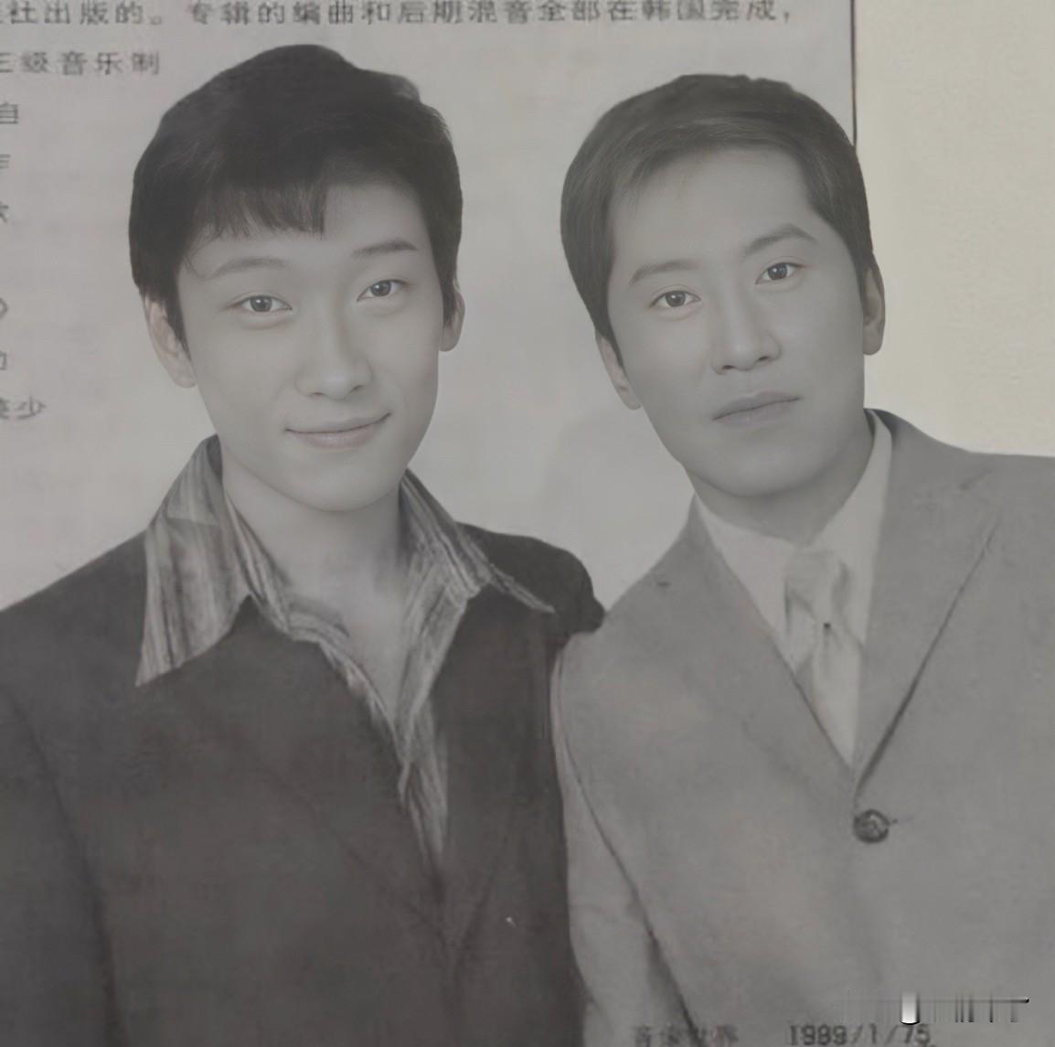 年轻时期的满江，少了几分如今独有的味道。
有的人，是被岁月慢慢沉淀出来的，他跟毛