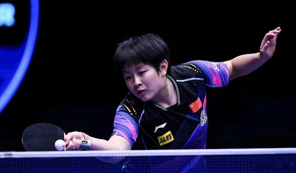 蒯曼乒超联赛总决赛女团冠军乒超联赛女团决赛深圳大学对阵山东鲁能，首盘双打，深圳大