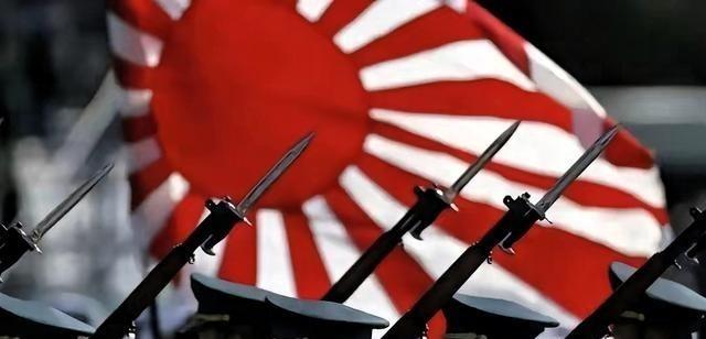 一位日本华人表示，日本之所以挑衅大陆，是因为在他看来打不赢，大不了退回本土，没有