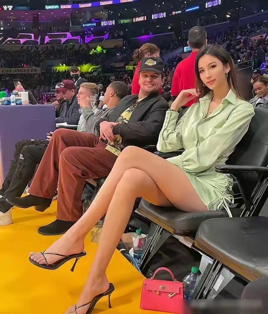 湖人比赛可能不好看，但湖人球一定很好看！ 