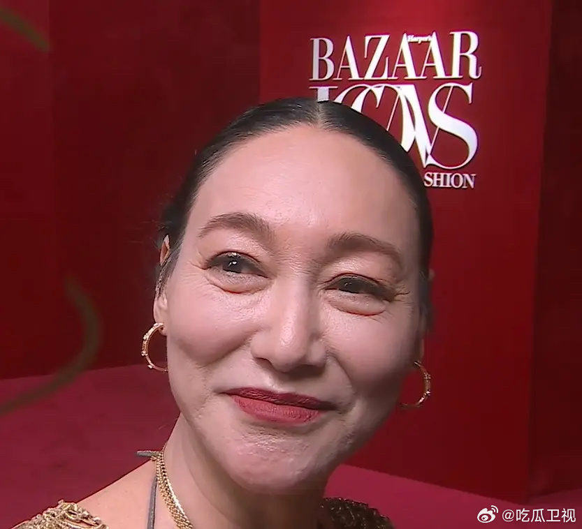 芭莎镜头签的意义是给黑粉做福利吗？高清镜头➕死亡灯光 ​​​
