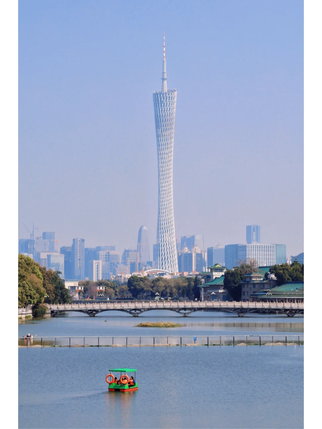 广州塔下的公园浪漫💕下午茶｜看展｜划船🚣