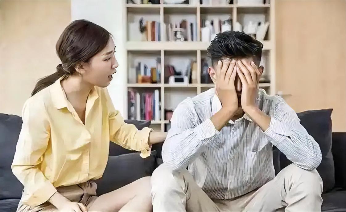 男人最破坏感情的2句话，每一句都能让女人瞬间心寒：

第一句："你想太多了。"第