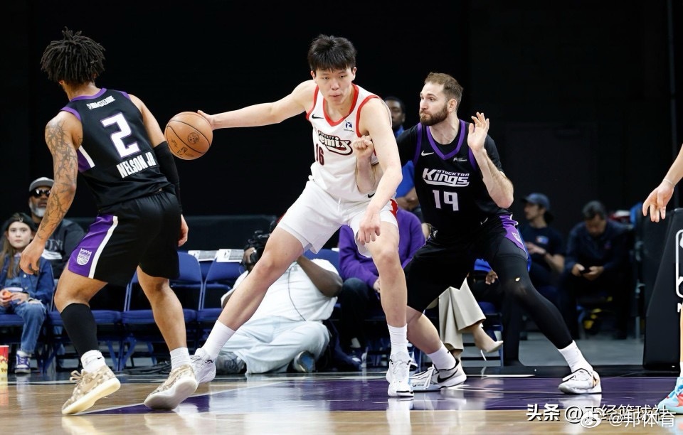 杨瀚森连进7球看得又燃又心疼连进7球撑起半场，全队最稳的输出点队友集体低迷，最多