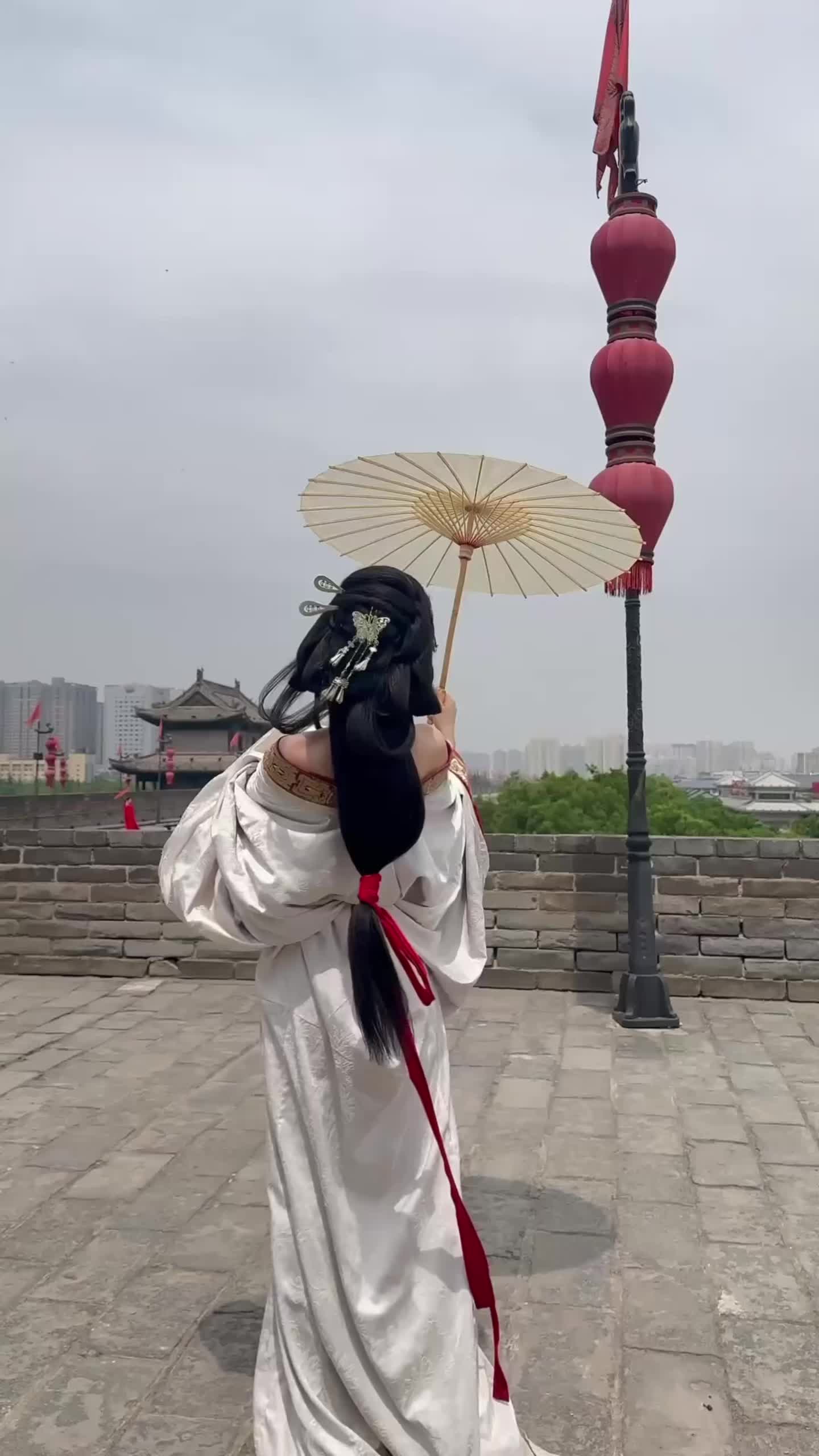 没人可以拒绝西安的战国袍