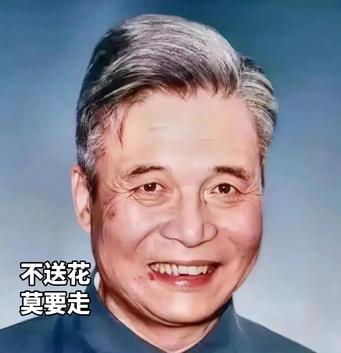 你们知道这个嘴角还流着血的人是谁吗？他叫邓稼先，就是我国两弹元勋邓稼先院士。拍摄