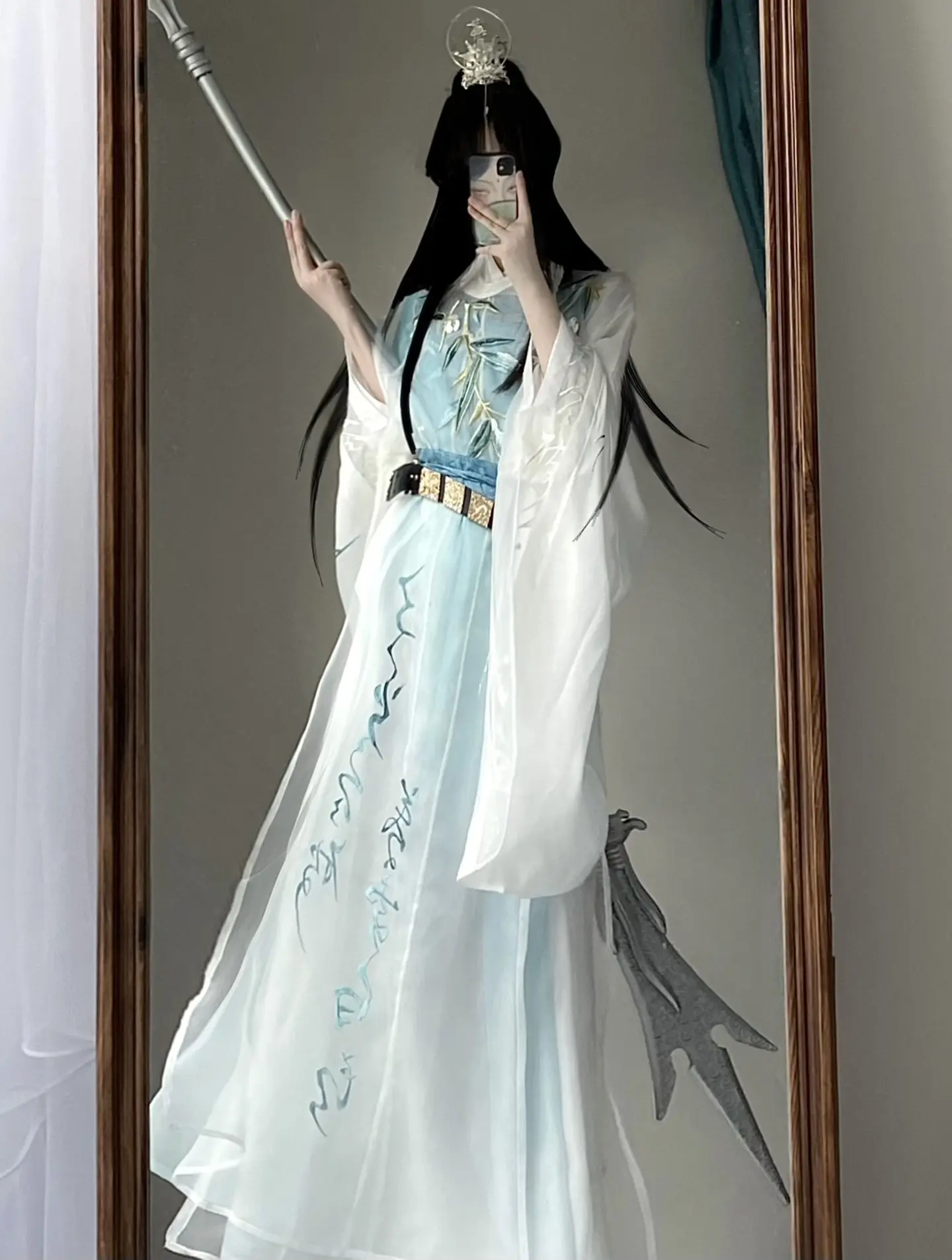 “银鞍照白马飒沓如流星”