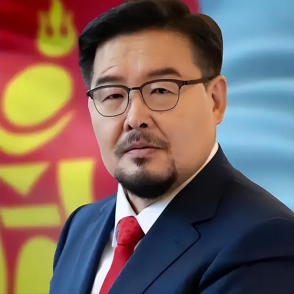 中国要注意外蒙古崩溃大逃亡控制边境，中国对待外蒙古不要心态善，看看外蒙古人对待中