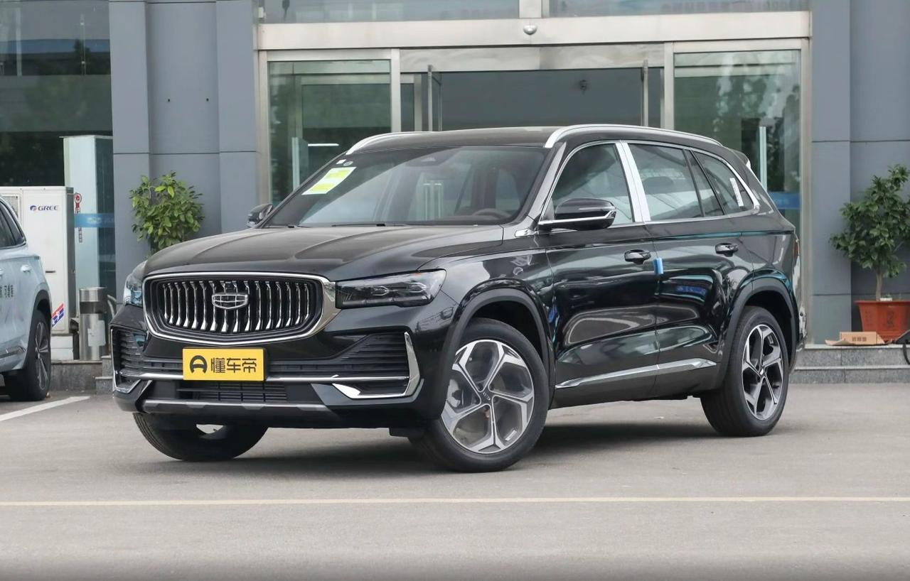 最近不少朋友私信问我：“现在买二手星越L划不划算？”说实话，这车在二手市场确实挺