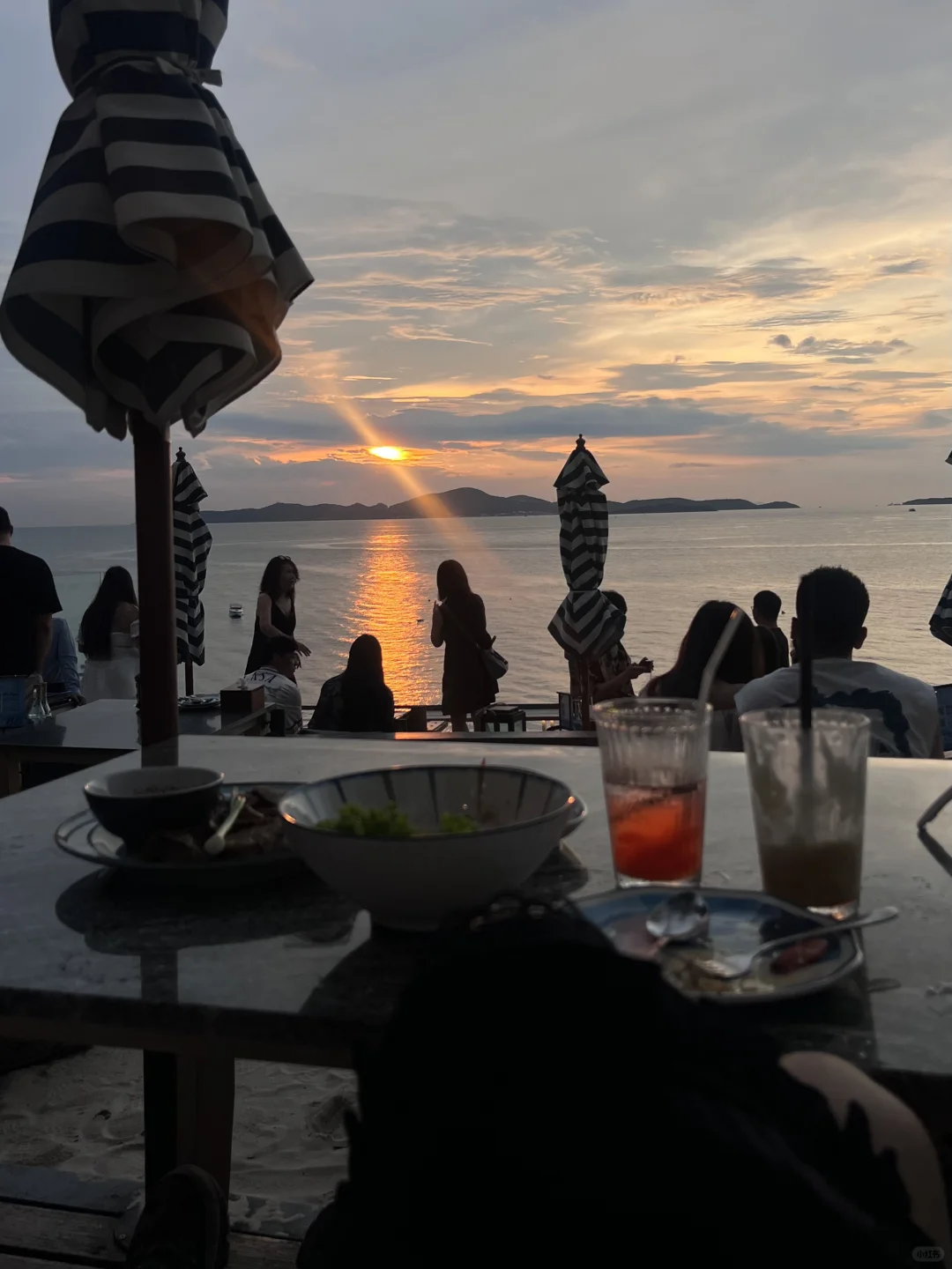 Pattaya🇹🇭* 浪漫不过一场完整的落日