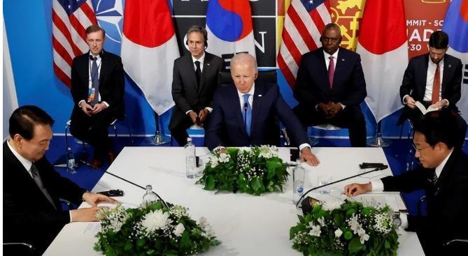 我国最虚弱的20年，如果不是三个小国“帮忙”，恐怕美国早已开战。自助者天助之。不