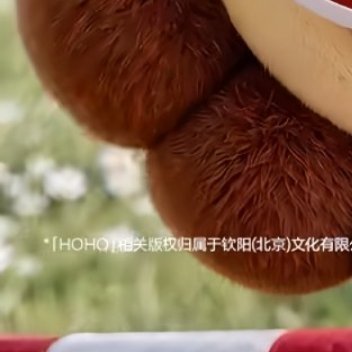 生活不是等着暴风雨过去，而是学会在风雨中跳舞。做自己生命的主角，而不是别人生命中