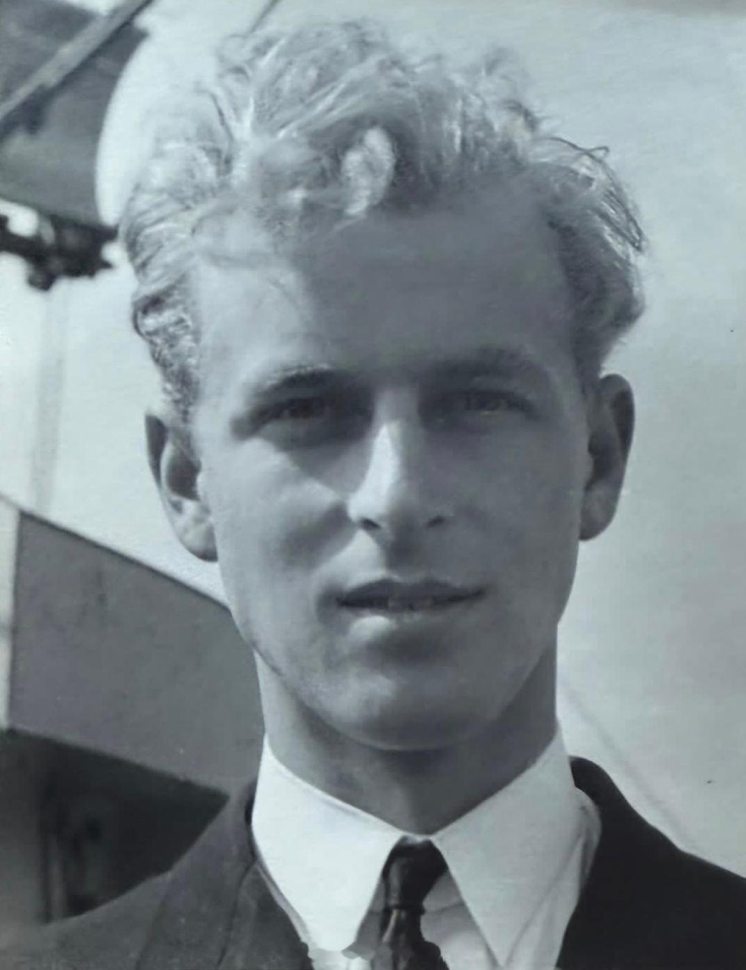 英国王室  年轻的希腊丹麦的菲利普王子🇬🇷 