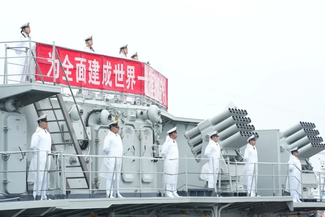 中期改装后的956EM泰州舰首次荣归故里然而，只对公众开放一天烽火问鼎计划中国海