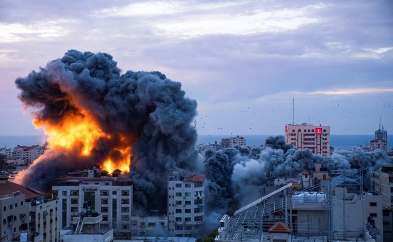 果然伊朗还是被骗了！就在其放下戒备、履行停火承诺的期间，以色列的战机已悄然升空，
