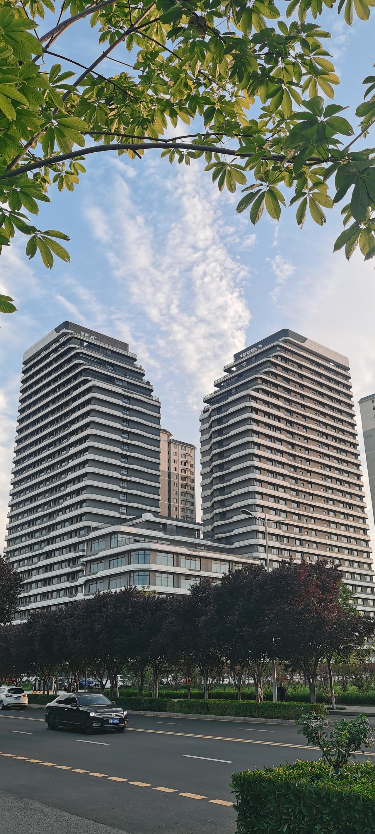 晒图笔记大赛渭南市最有建筑特色的两栋楼。