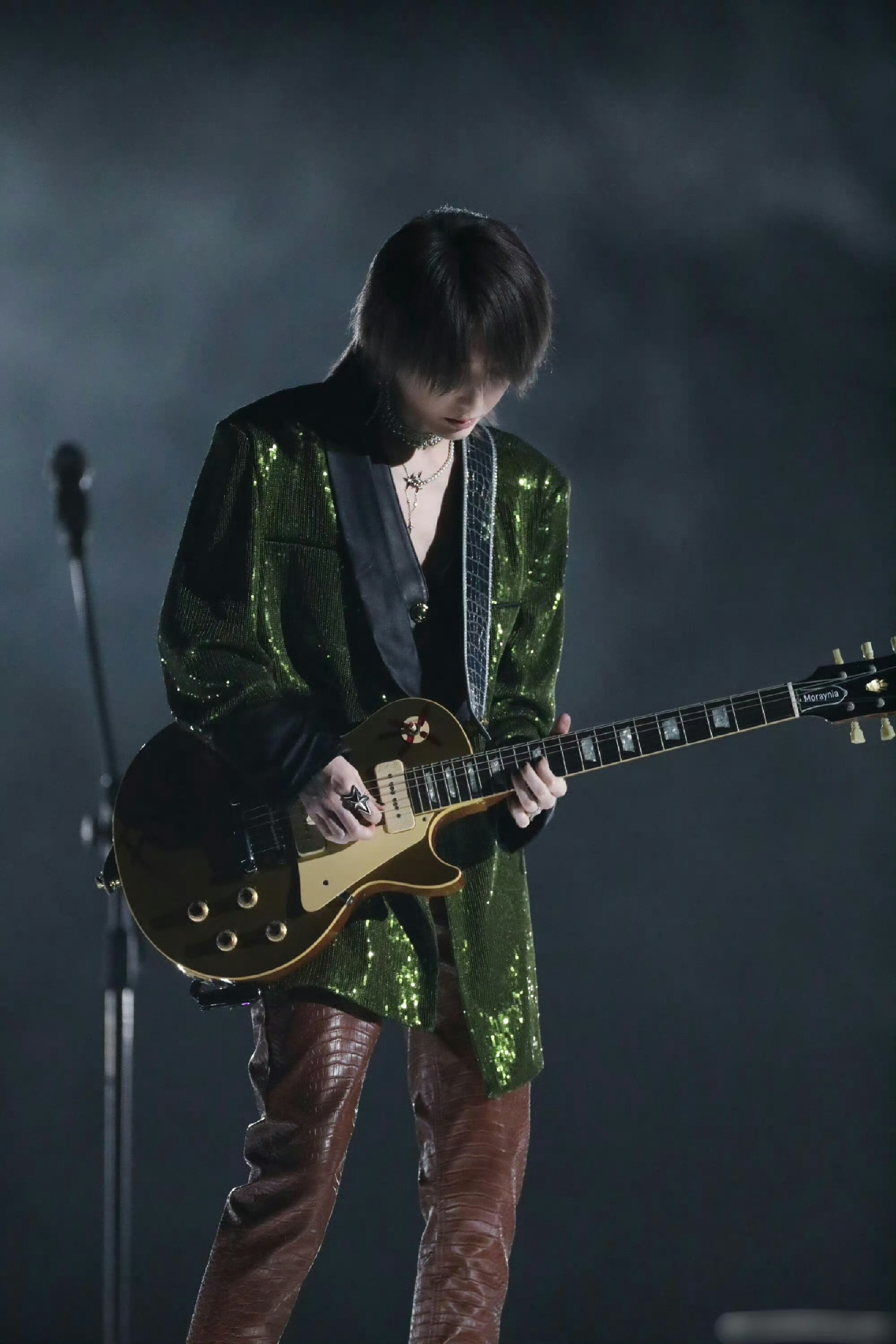 刘忻 对她的心疼有11年时差刘忻此次分享，满是岁月痕迹。粉丝看着这11年的心疼时