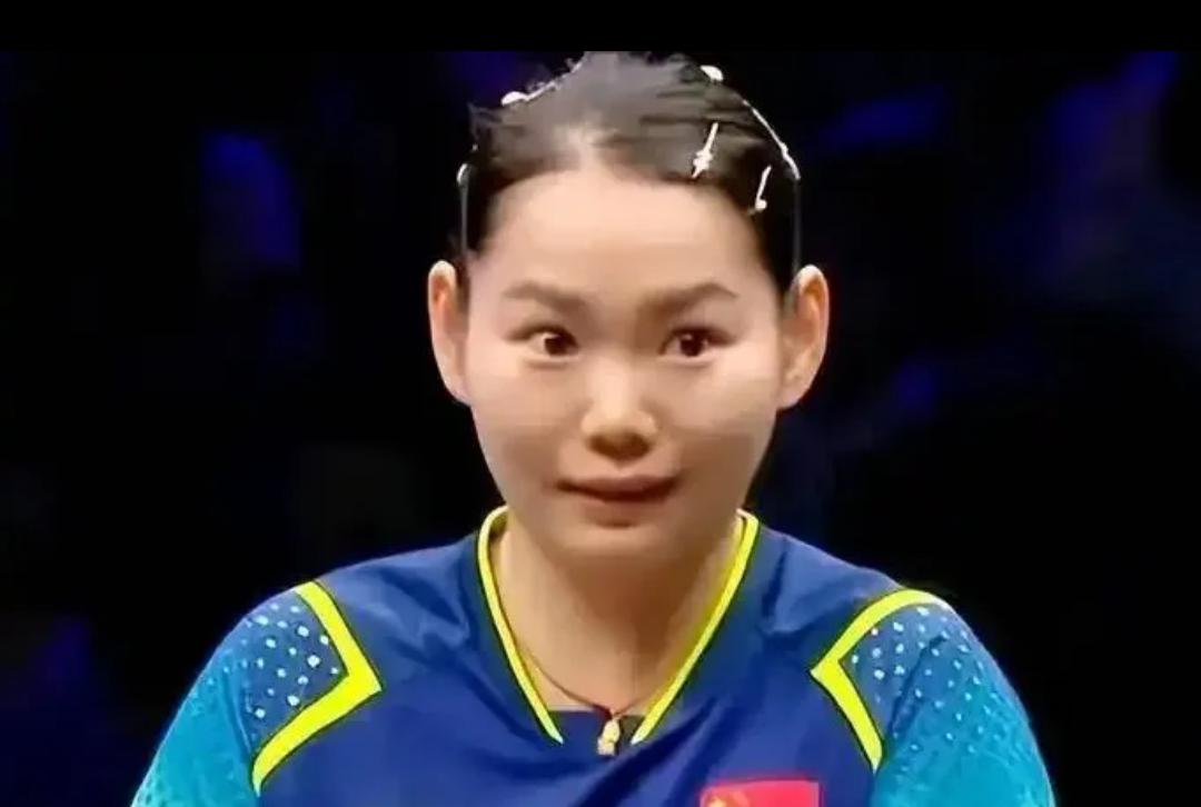 何卓佳似乎很轻松，这次阿拉木图可以看着队友徐奕，去对战中国女乒最大的竞争对手桥本