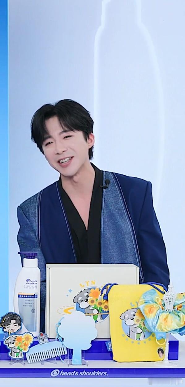 摩登兄弟 看看我！在线蹲一个刘宇宁 翻牌~