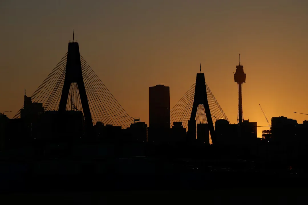 澳大利亚和新西兰遭遇极端天气，热浪引山火