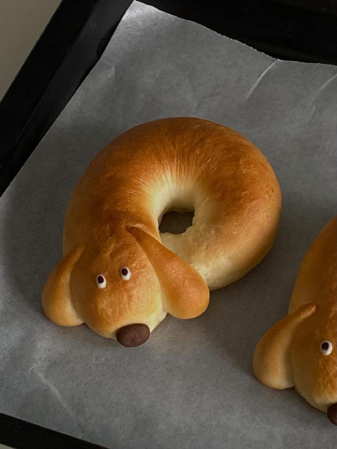 今日晚餐腊肠狗小面包🥯🐶 ​​​