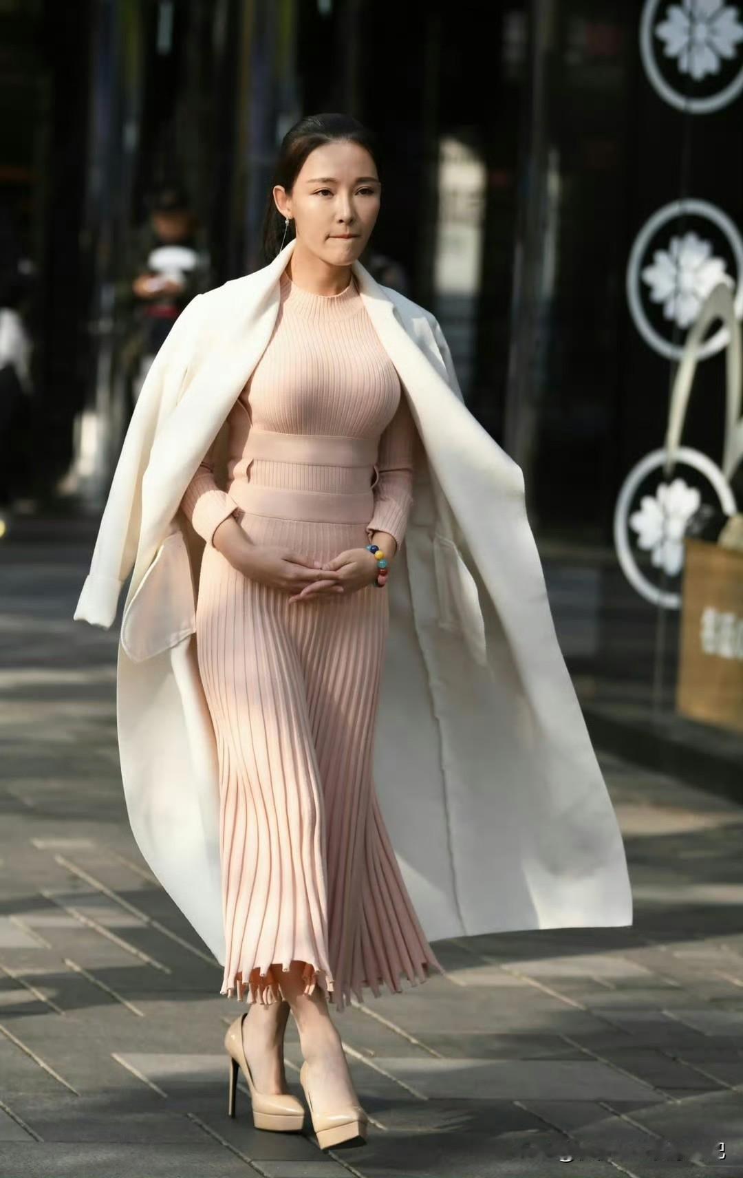 新年爱好打卡过年大吉，祝各位朋友马上发财发大财