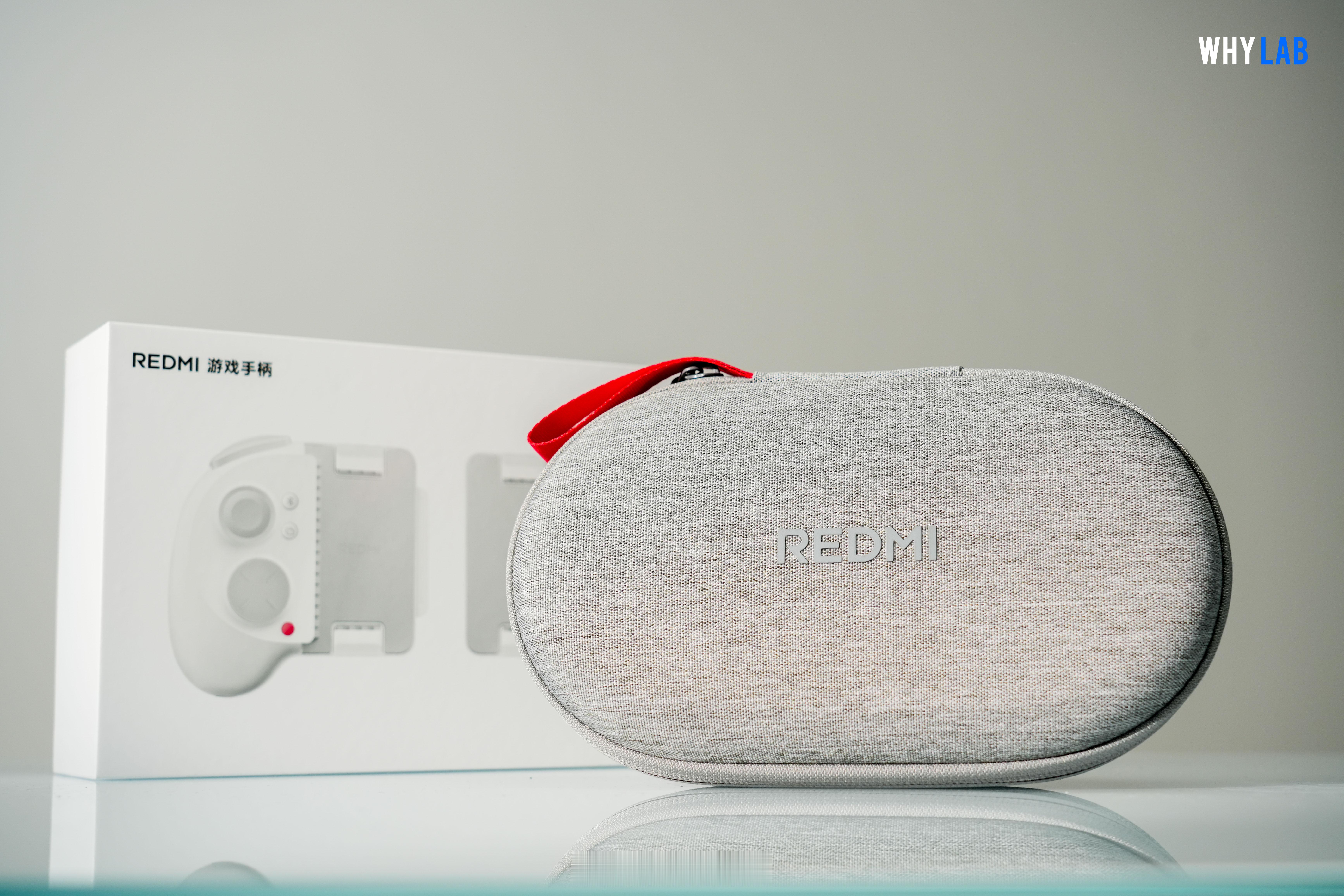WHYLAB图赏 REDMI 游戏手柄收到之后爽用了一段时间，分体式夹爪的设计手