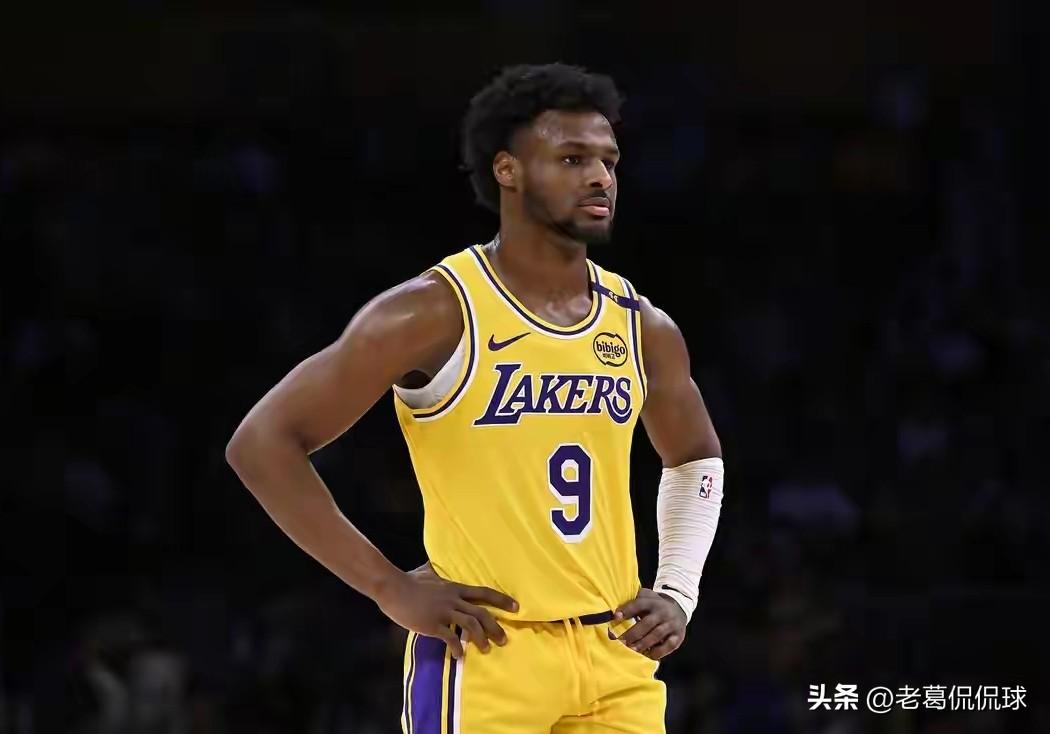 湖人超级新星布朗尼真是充满了自信！在今天湖人客场以137：130击败步行者的赛后