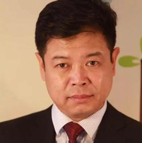 前资深科学家杨学志公开炮轰何庭波，直言华为力推的"韬定律"根本就是学术造假！
 
