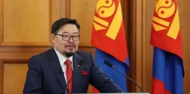 快讯！快讯！
蒙古国总理被解除职务

2025年10月17日，蒙古国总理赞丹沙塔