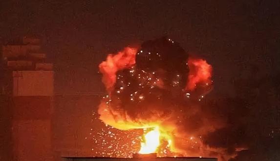 火光冲天！基辅多地爆炸，俄血腥报复，北约战机升空作战，俄乌冲突全变了。


基辅