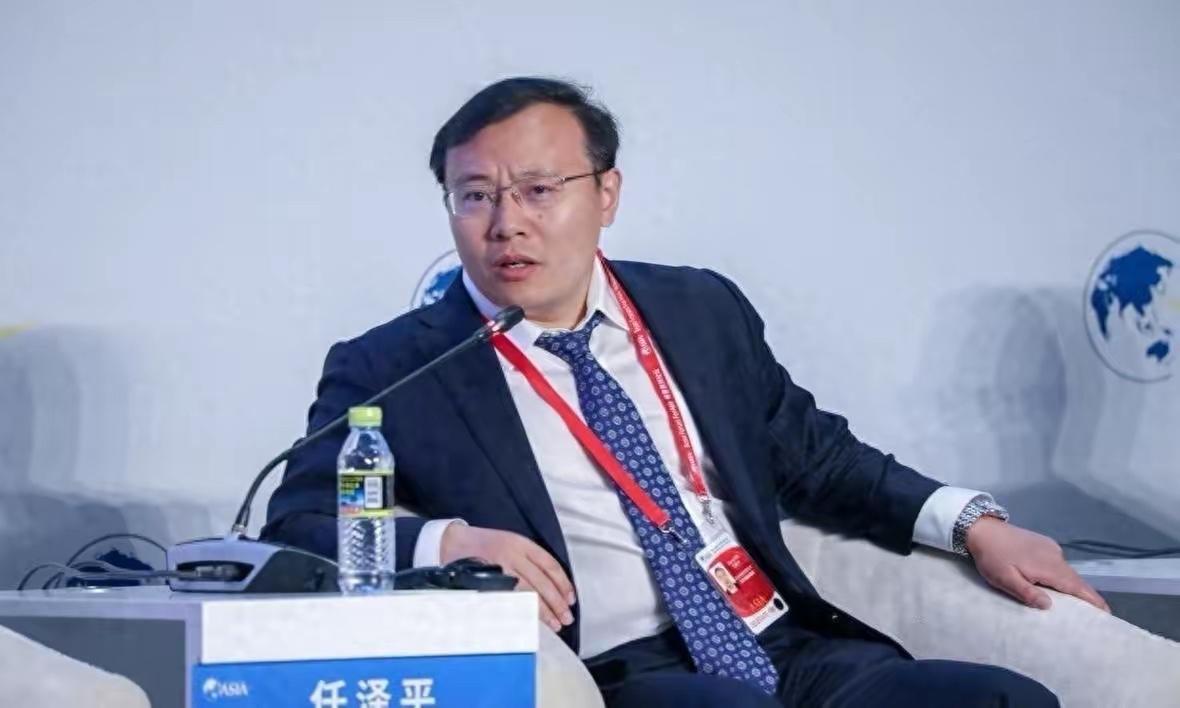 任泽平赴美考察后提醒：AI不是风口，是海啸——从美国回来，我看到的却是另一种危险