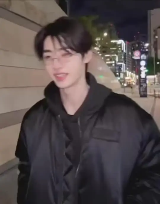 <p>朴成训 朴成训梦女 </p>