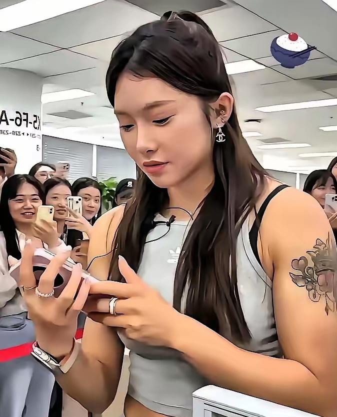 短跑运动员不可能纤细，长跑就有可能
十年我感觉不会再出那么优秀的运动员了
你觉得