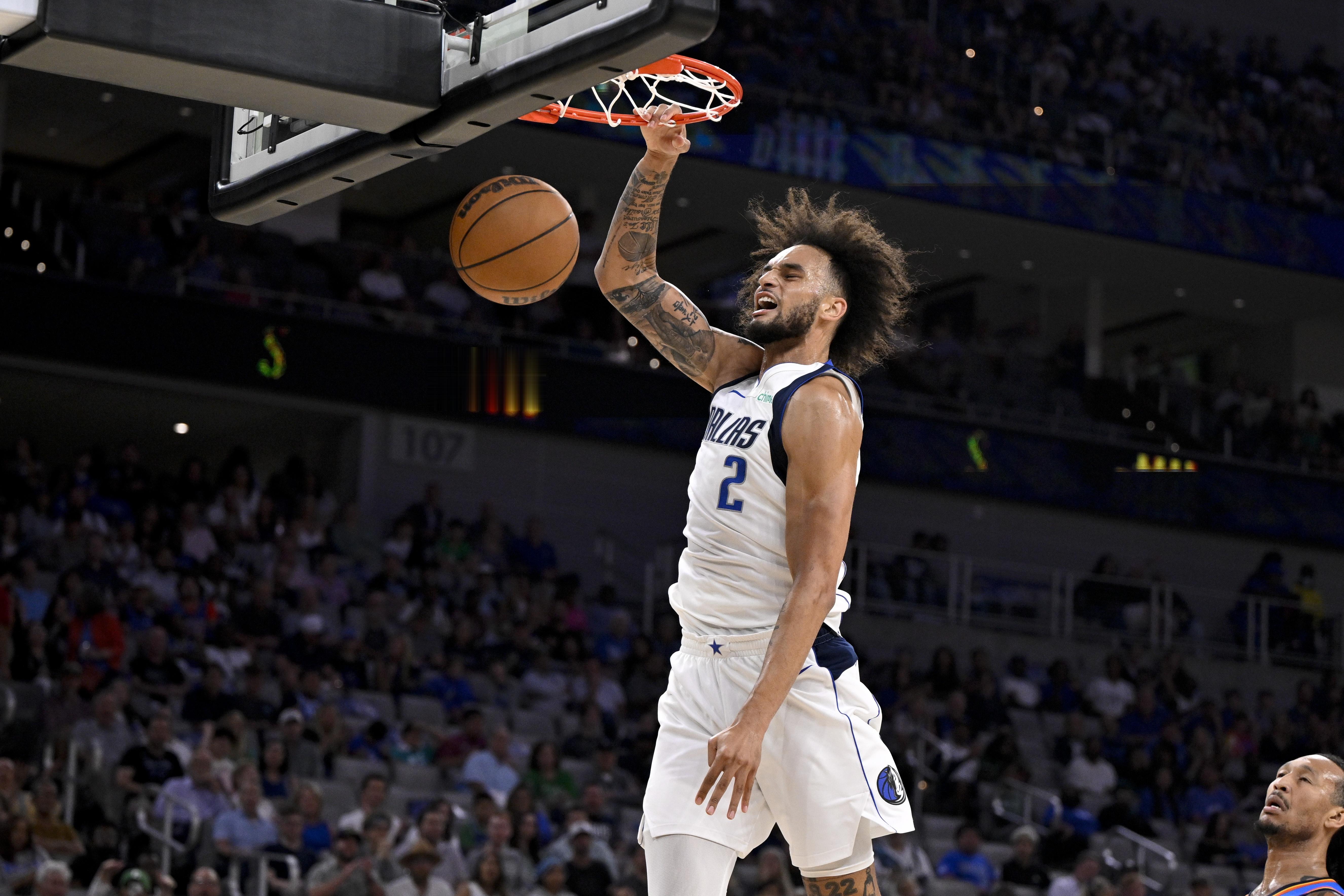 独行侠官方宣布莱夫利因右脚肿胀和不适而缺席比赛，目前正在就下一步治疗方案寻求多方