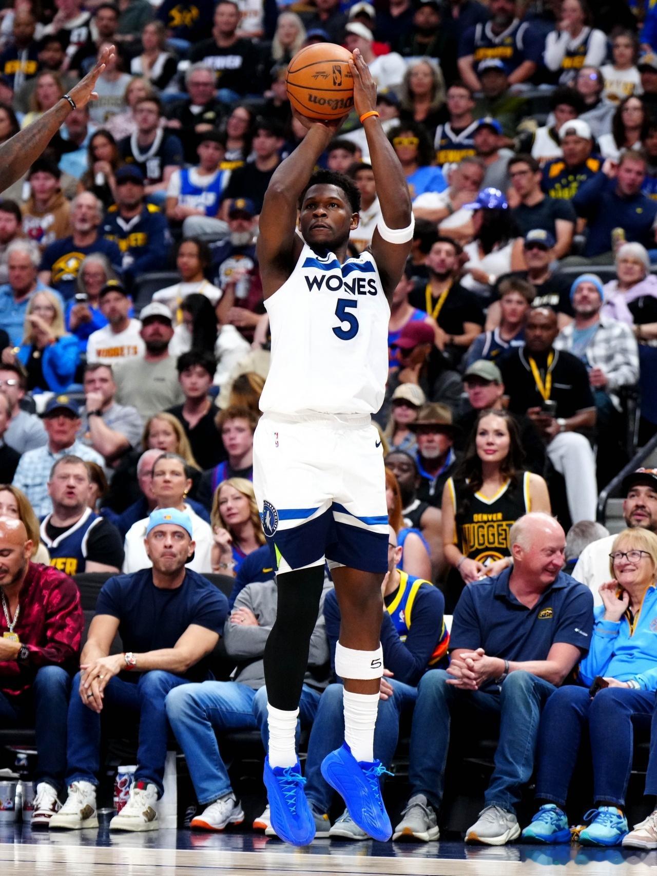 05月05日讯 今天上午9点半，NBA西部半决赛G1，森林狼将在客场对阵马刺。据