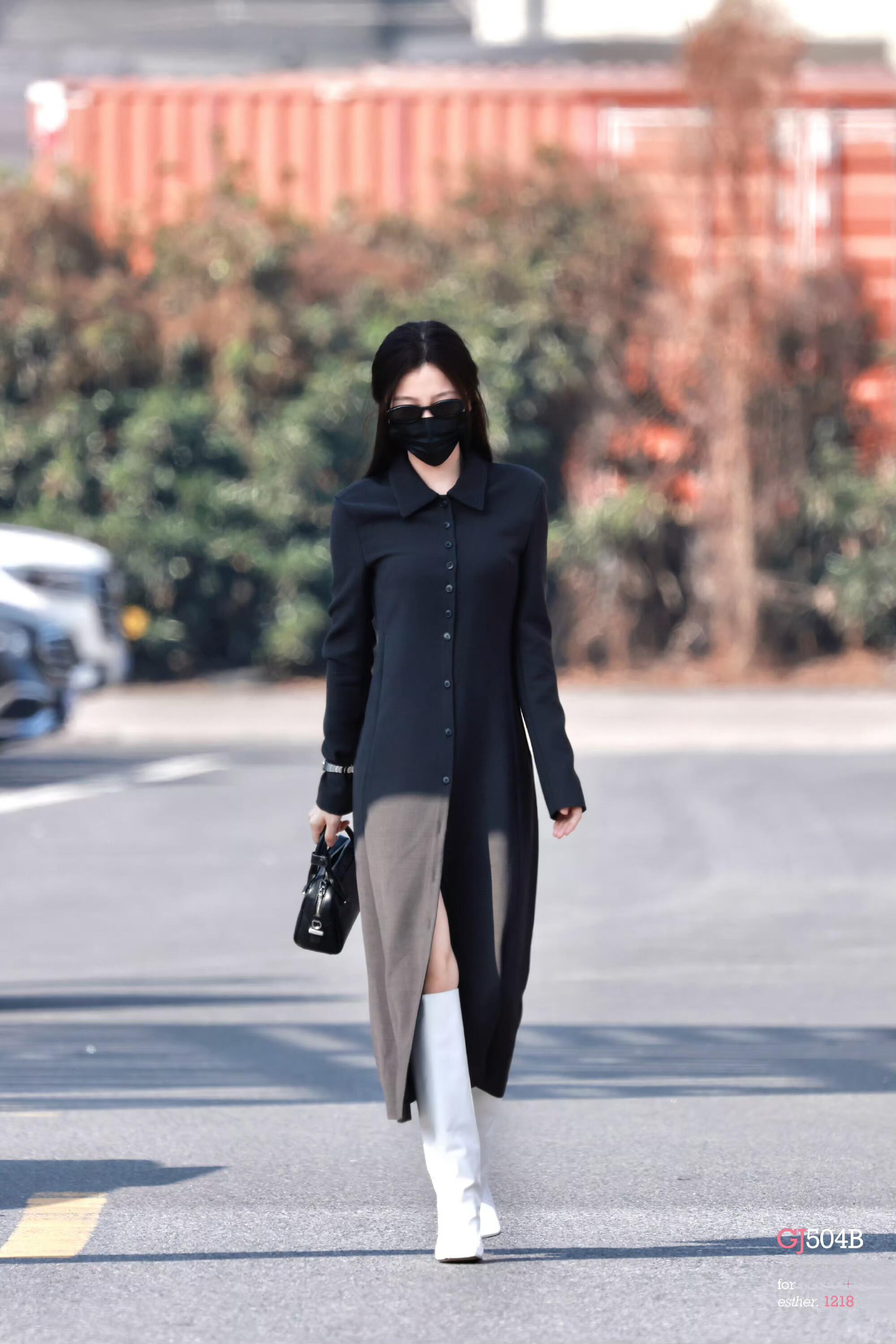 虞书欣云初令上班路透，欧尼酱完全高妹 姐感十足 