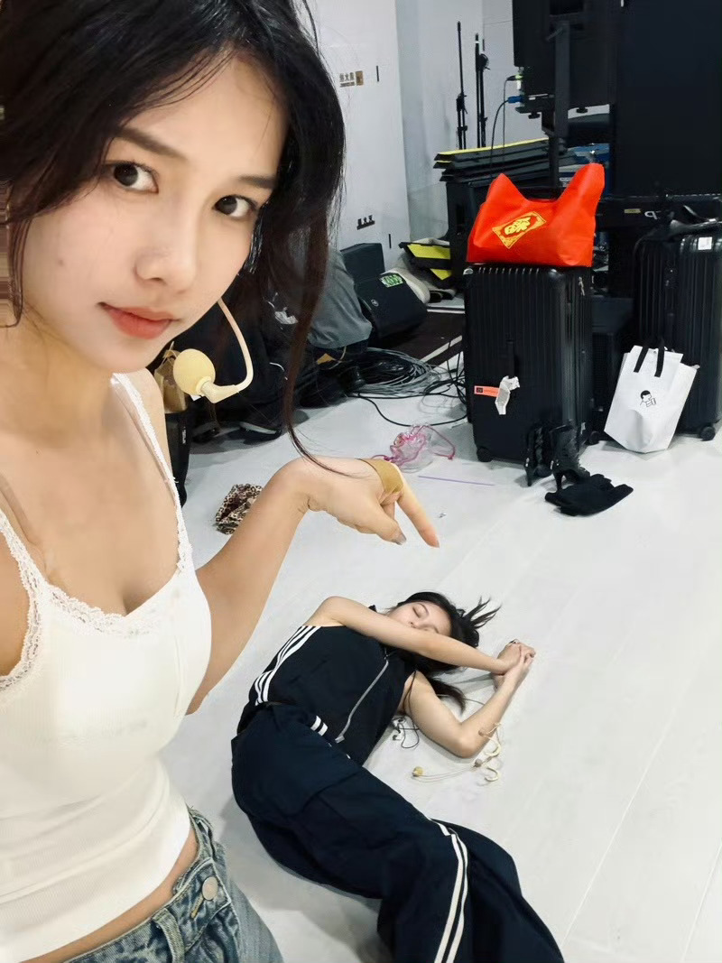 哦哦哦嘻嘻嘻妹妹少说姐姐了！！！嘻嘻嘻谢谢。 