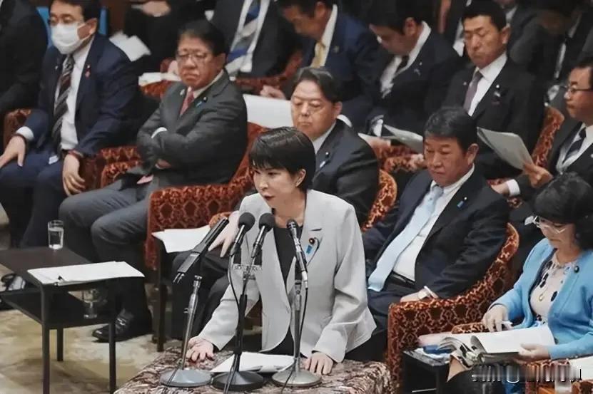 日本专家给高市早苗出的主意，简直是异想天开，根本没用。看看现在日本的经济状况，汇