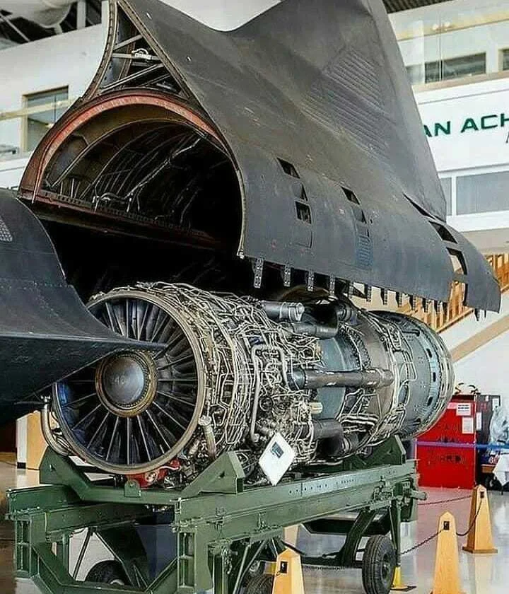SR71黑鸟高空侦察机发动机