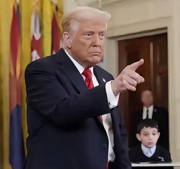 美国东部时间1月18日深夜，特朗普在社交平台发帖称，北约20年来一直要求丹麦阻挡