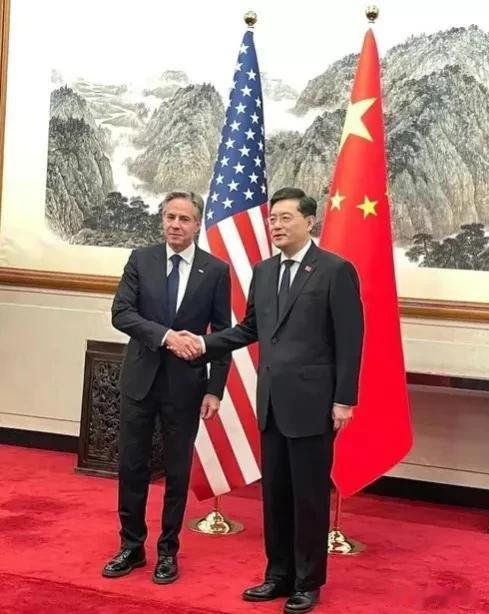 【中美外长长时间会谈，最高领导人接见，布林肯在中国得到了什么？】

据报道，秦刚