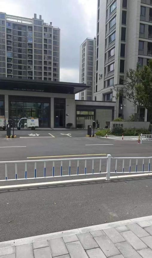 太欺负人了！浙江杭州，女子婚后户口一直留在娘家，孩子也跟着落户，拆迁却因“出嫁女
