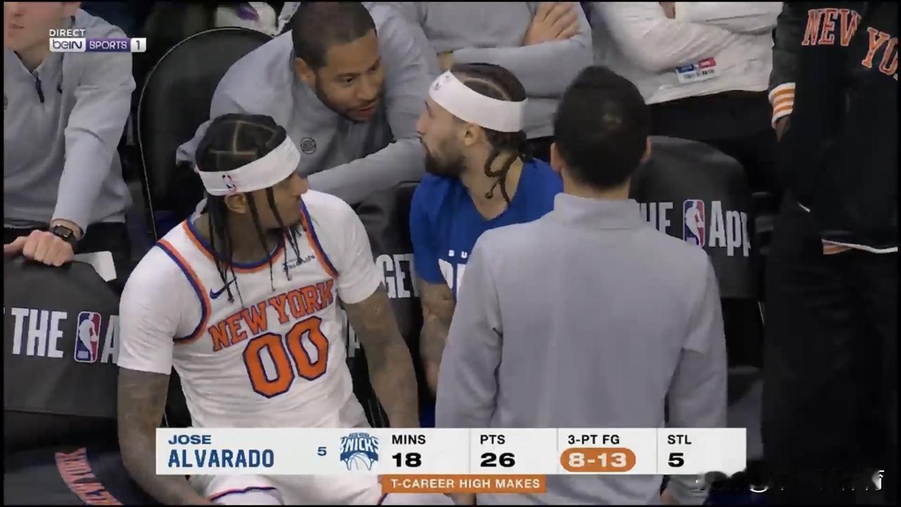 阿尔瓦拉多8记三分球得到26分，唐斯21分1篮板，尼克斯队138-89大胜76人