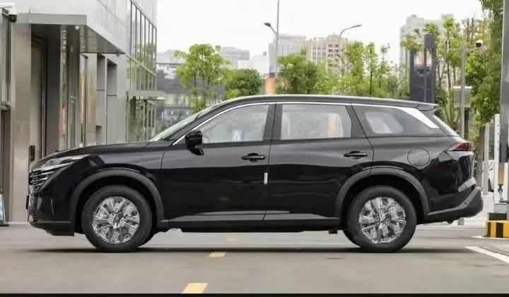 2026年4月，日产探陆销量暴跌至131辆，汉兰达轻松破万，这款20万级大SUV