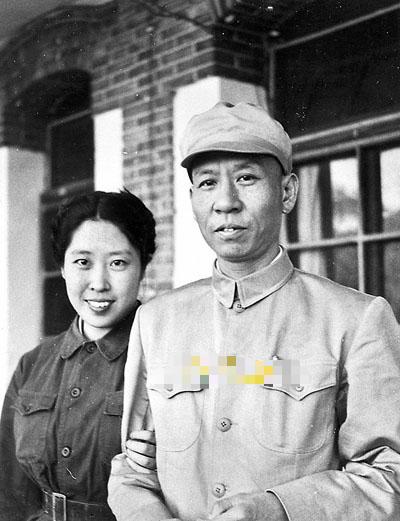 刘少奇一生结过6次婚，前5任要么牺牲、要么离散，他曾坦露自己"又老又有胃病还带着