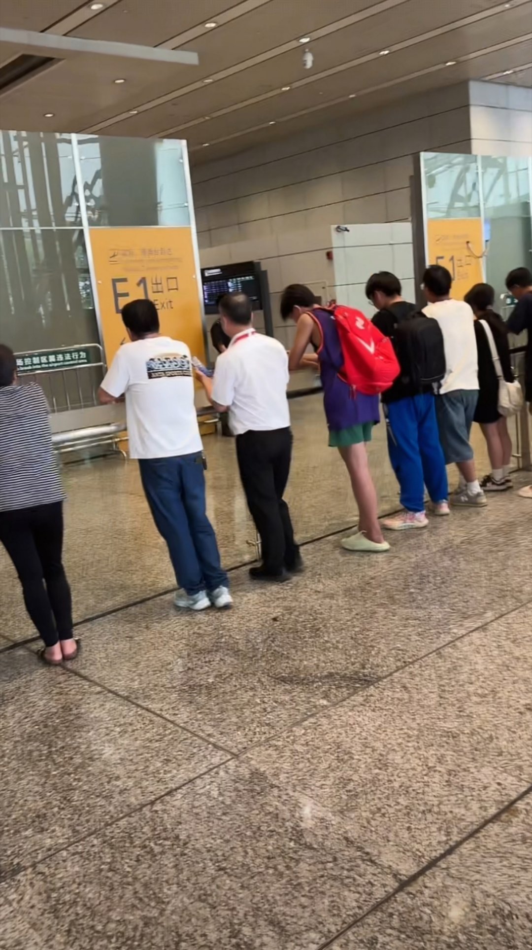 快到了。哈登中国行 ​​​